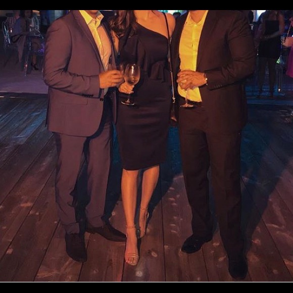 Eliza J navy one shoulder dress size 4 - Picture 3 of 3